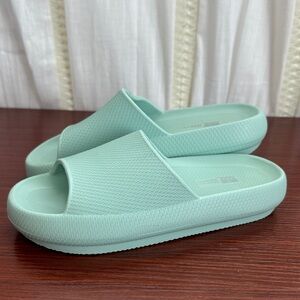 Teal 32 Degrees Unisex Cushion Slide Sandal size medium